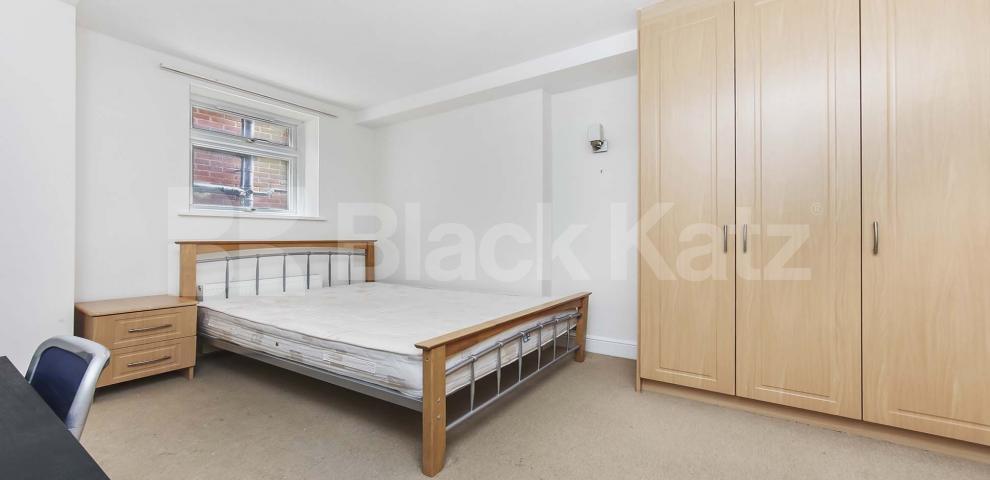 			NEW INSTRUCTION , 3 Bedroom, 1 bath, 1 reception Apartment			 Farnan Road  , Streatham